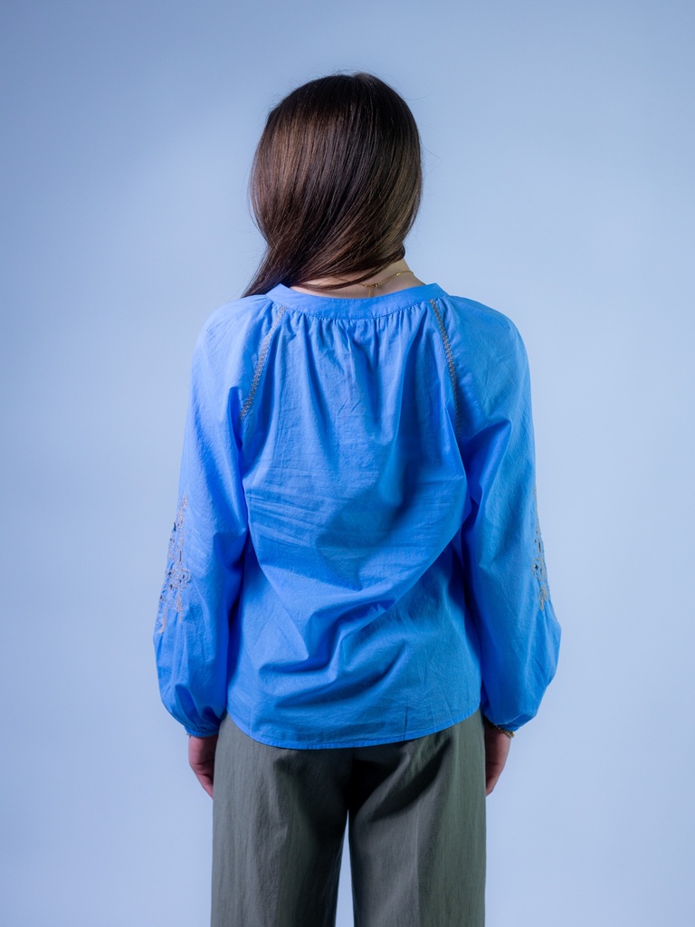 157733_BL_Back