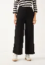 61914496-0790_web_model_front.webp