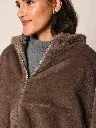 jacke-damen-whitelabel-taupe-detail_58012ac4-4569-403b-9499-42eb071ad8db_1680x.webp