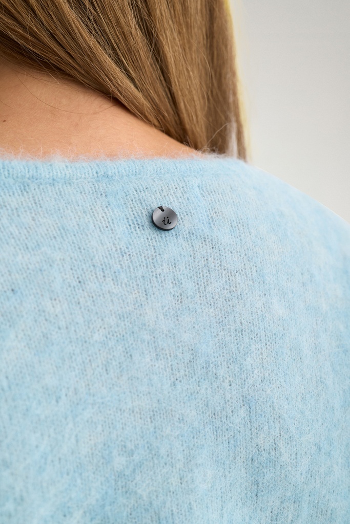 706023_BL_Detail-2