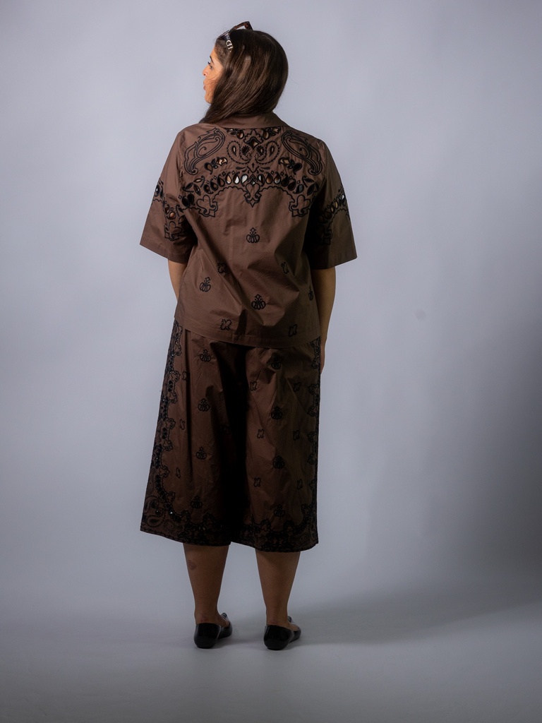 DP9957_BN_Back