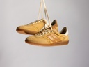 Sneaker, assymetrie